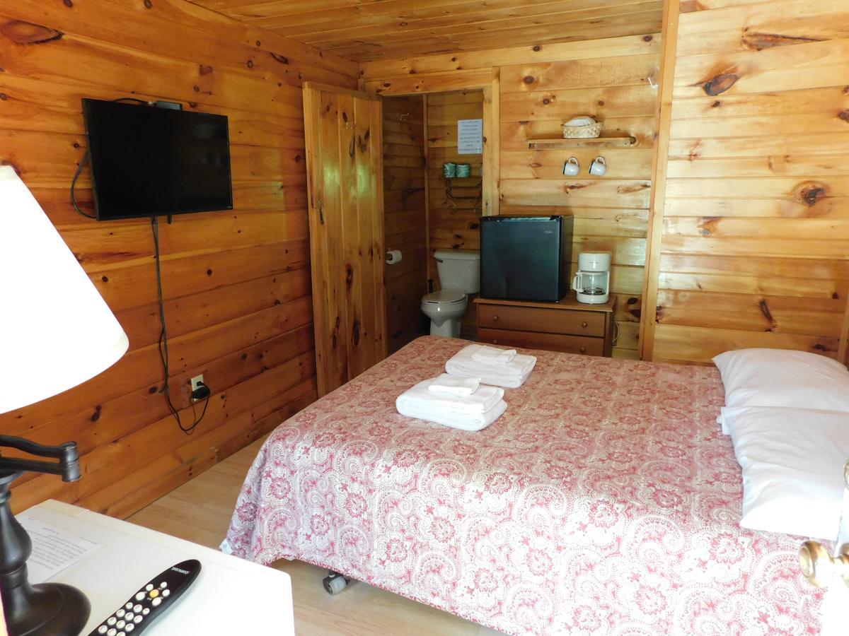 Pine Crest Motel & Cabins Barton Zewnętrze zdjęcie