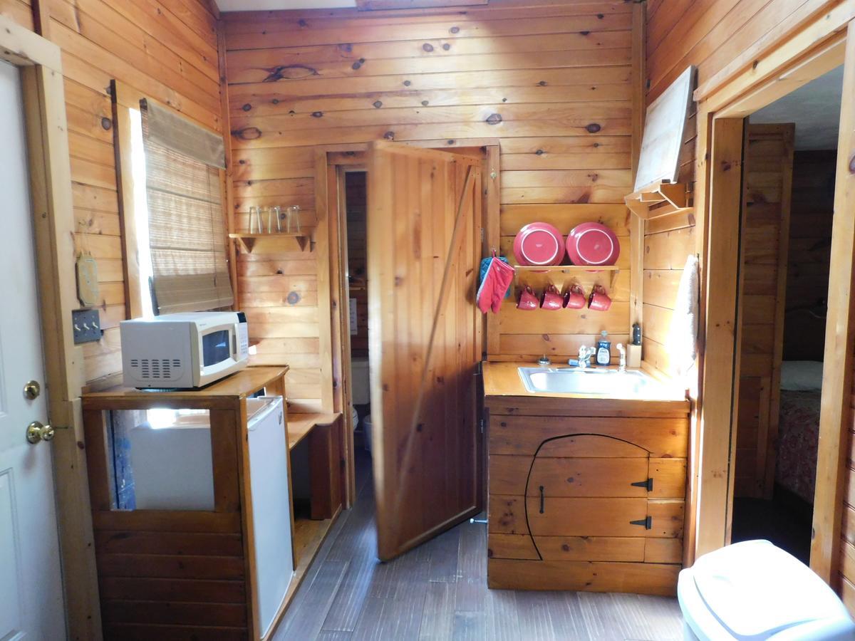 Pine Crest Motel & Cabins Barton Zewnętrze zdjęcie