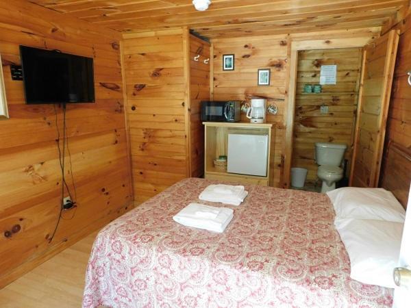 Pine Crest Motel & Cabins Barton Zewnętrze zdjęcie