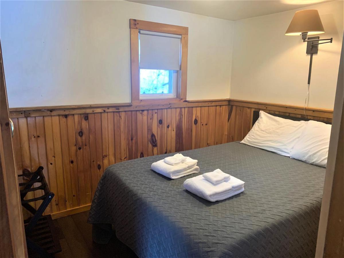 Pine Crest Motel & Cabins Barton Zewnętrze zdjęcie